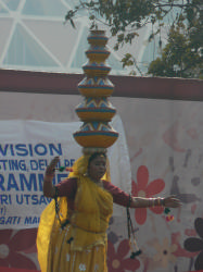 Une danse lors du Forom Baghidari