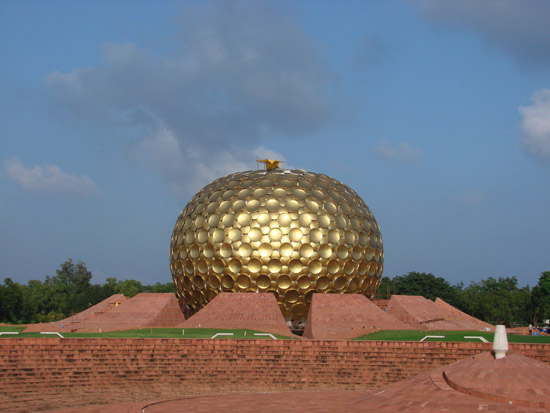 Le Matrimandir, salle de méditation d'Auroville